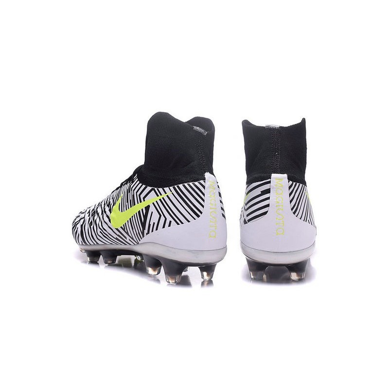 Nike Magista Obra II FG Football bottes pour hommes Noir Blanc Jaune