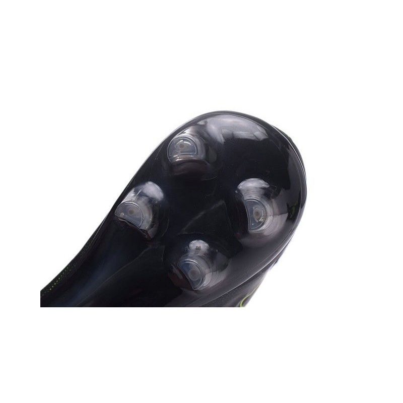 Nike Magista Obra II FG Football bottes pour hommes Noir Volt