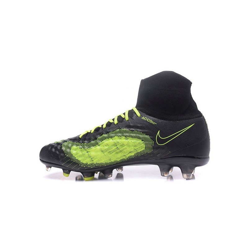 Nike Magista Obra II FG Football bottes pour hommes Noir Volt
