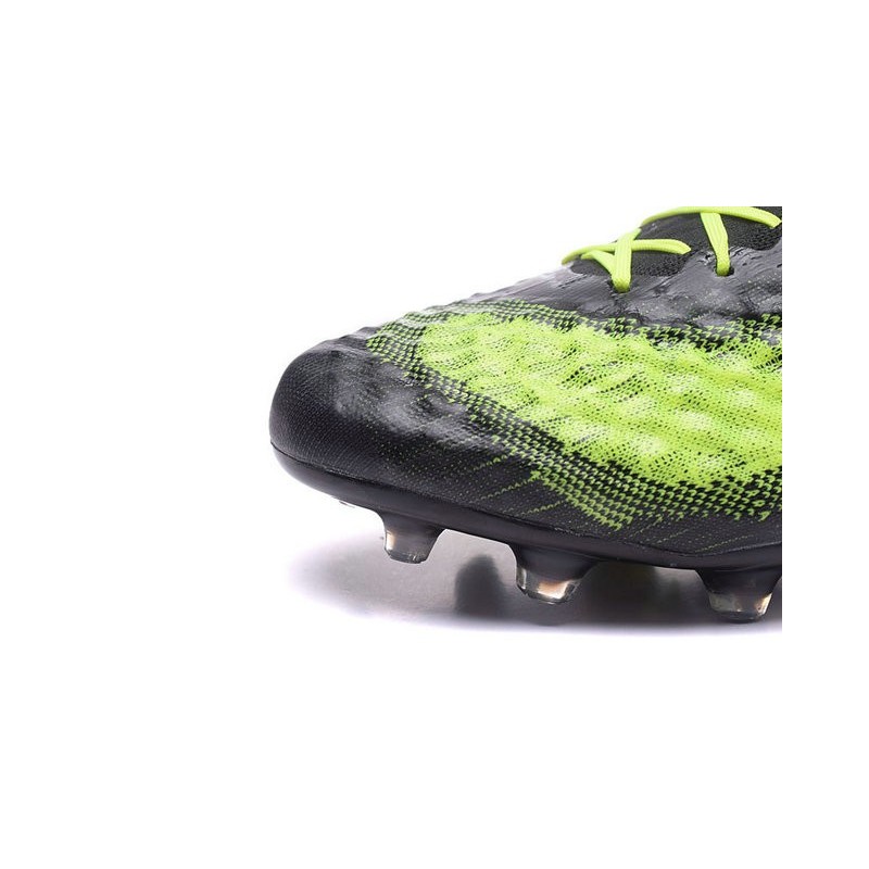 Nike Magista Obra II FG Football bottes pour hommes Noir Volt